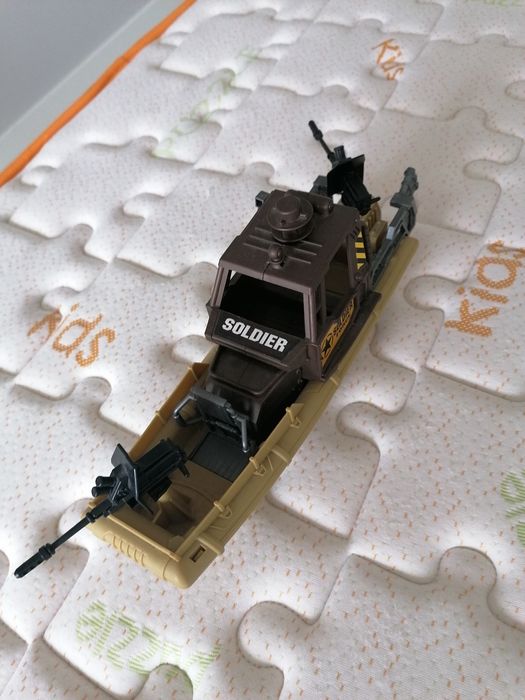 Carros da tropa diversos