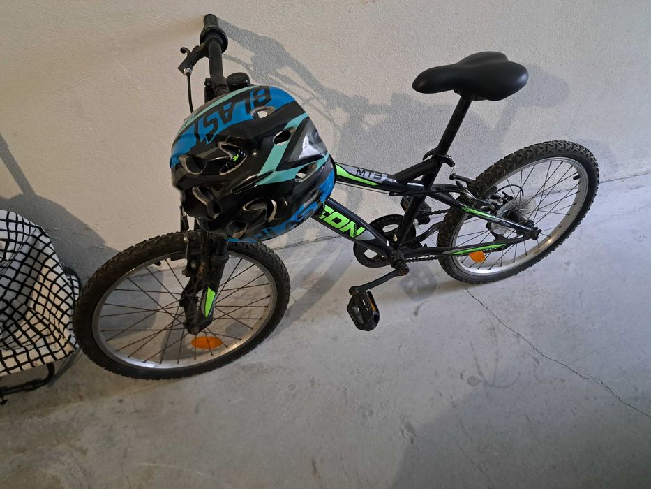 Bicicleta 24'' crianca e capacete (ou sem)