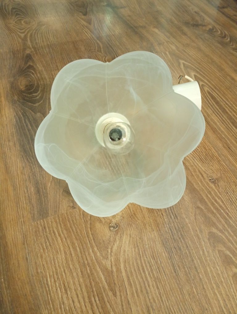 Lampa wisząca  .