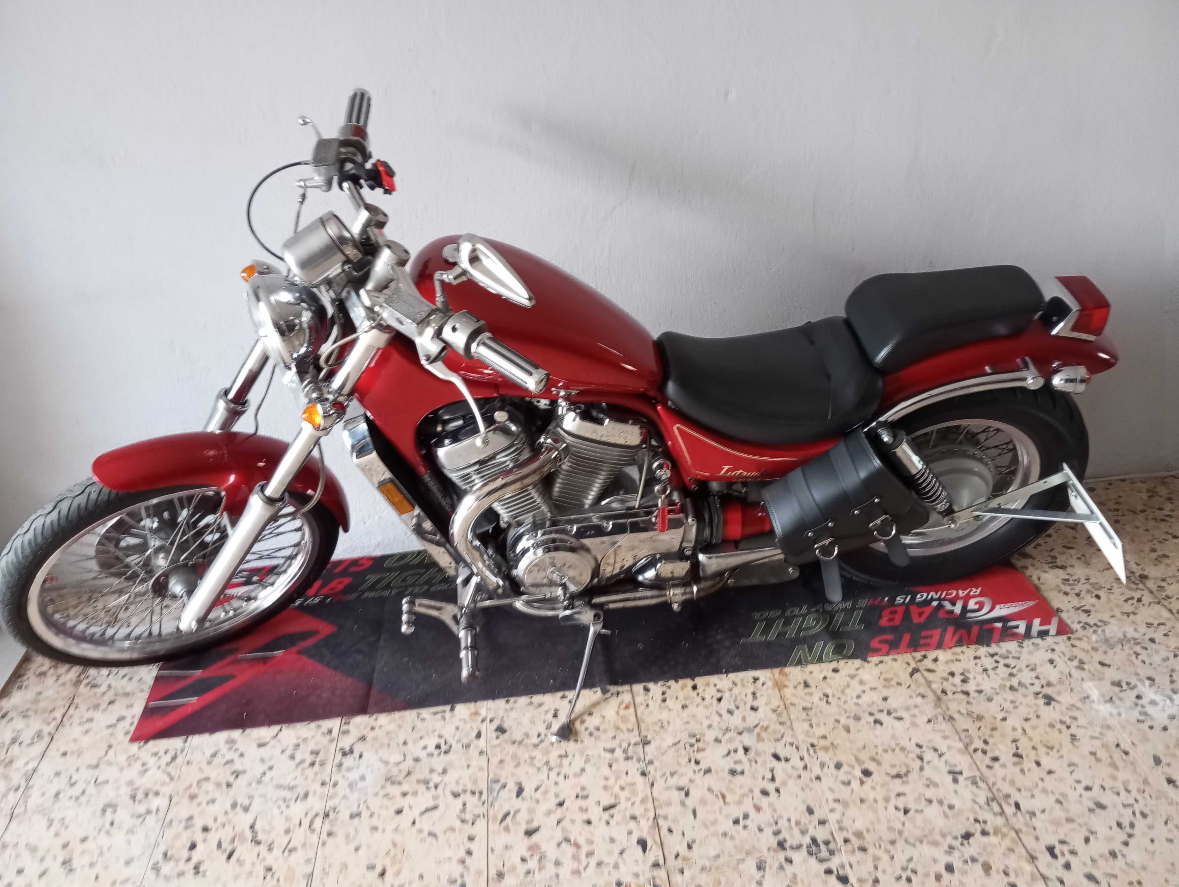 Suzuki VS 800 GLP