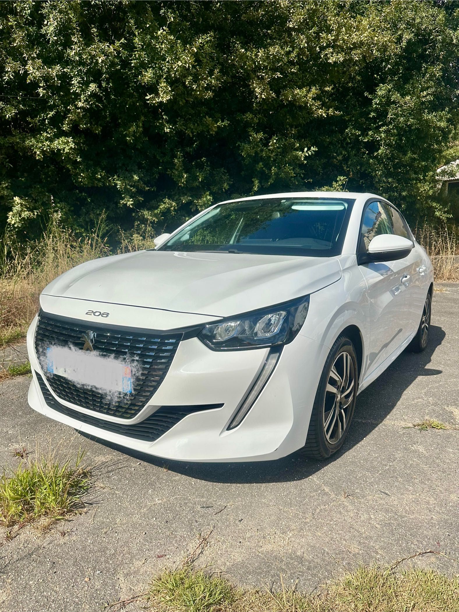 Peugeot 1.5 BlueHDi Allure 2020 excelente preço com todos os extras: