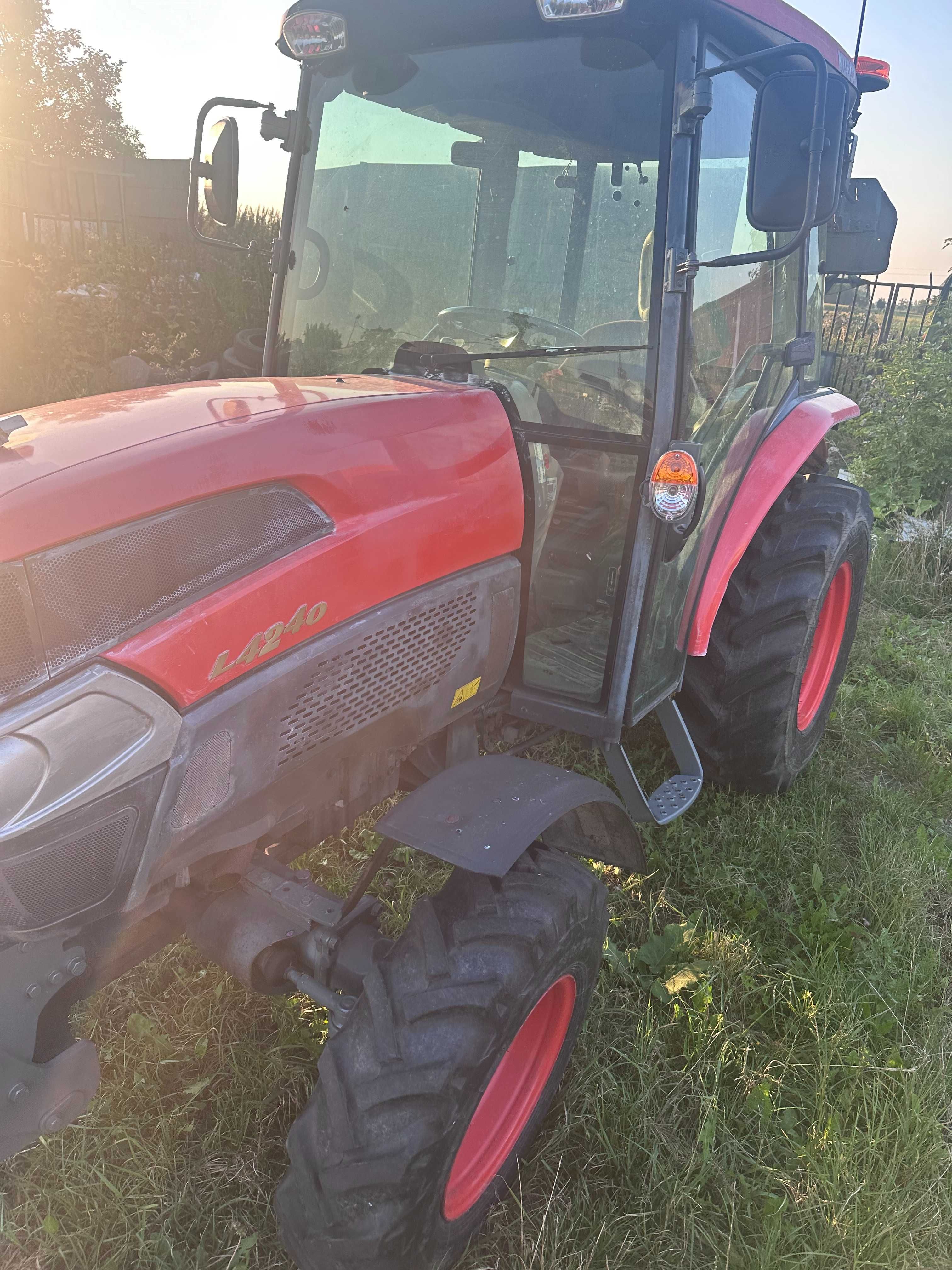Traktor ogr  Kubota L4240 4/4 2013r z kosi i gle  z TUZ I Wom +rębak