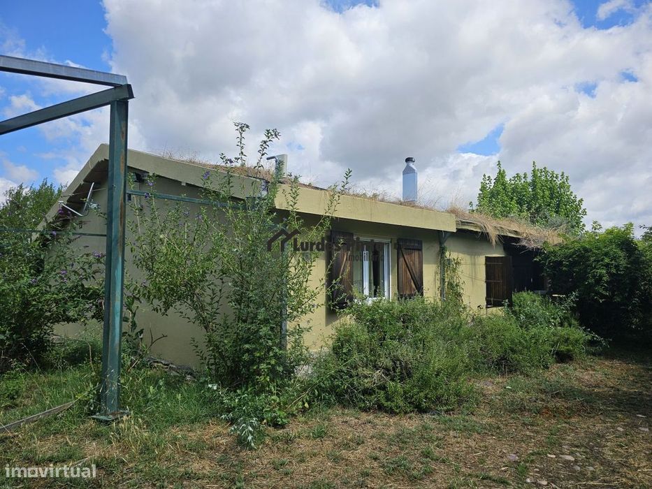 Quinta com habitação