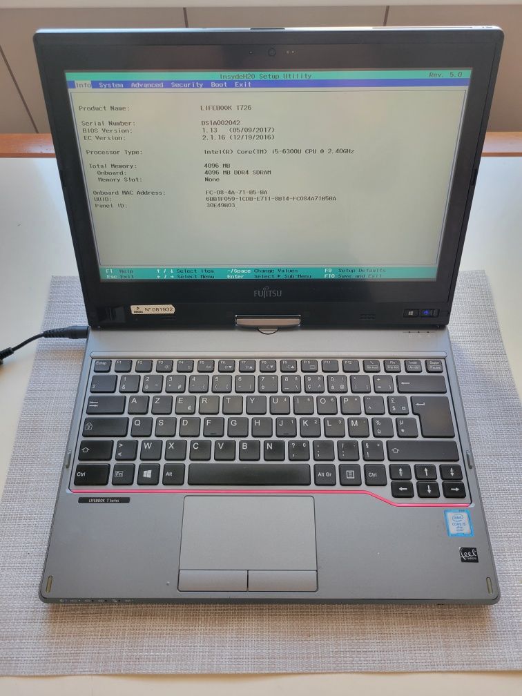 Ноутбук трансформер Fujitsu Lifebook T726
