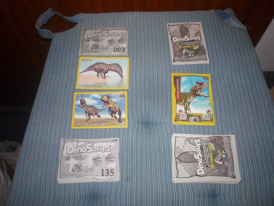 Ofereço cartas/cromos vários