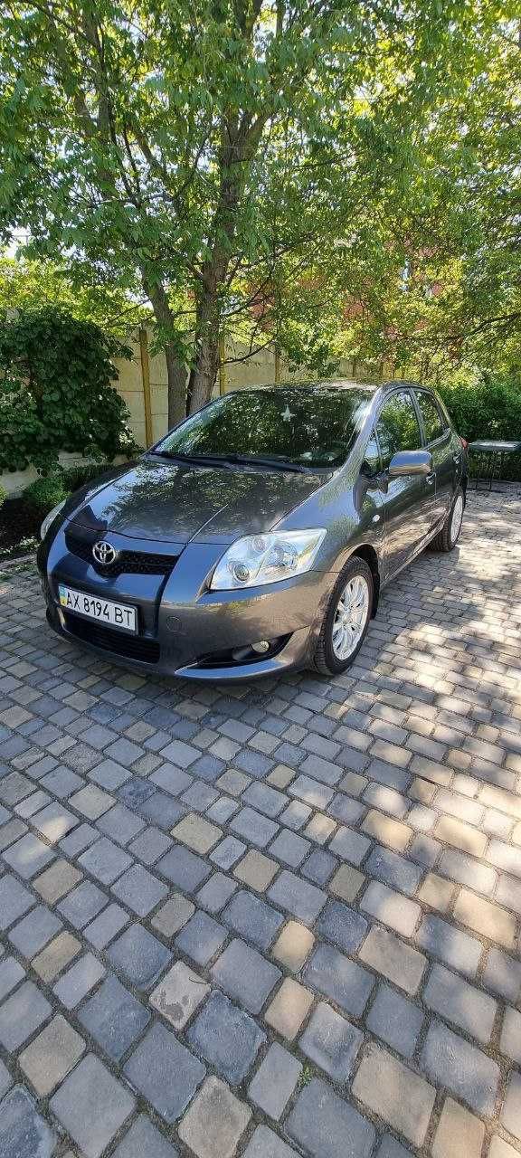 Продам авто  Toyota  Auris