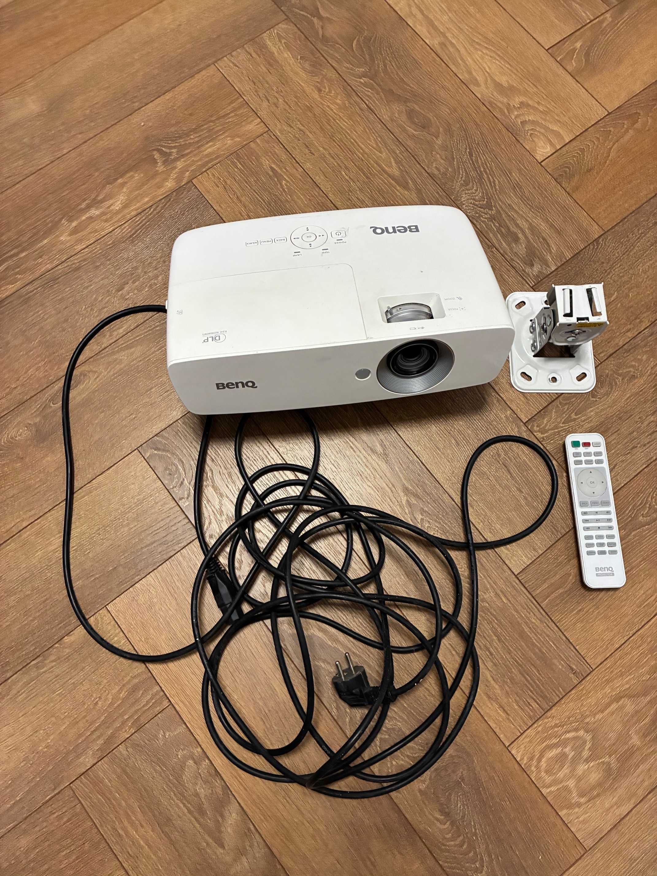 Projektor Benq W1090