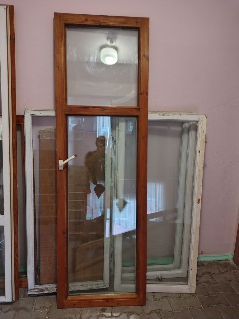 Віддам безкоштовно склопакети