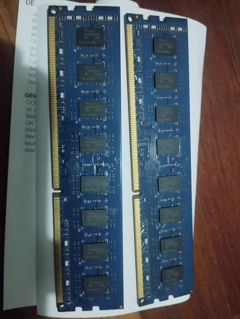 Vendo 2 memorias rams de 4 gb cada uma total 8 gb com frequência de 16