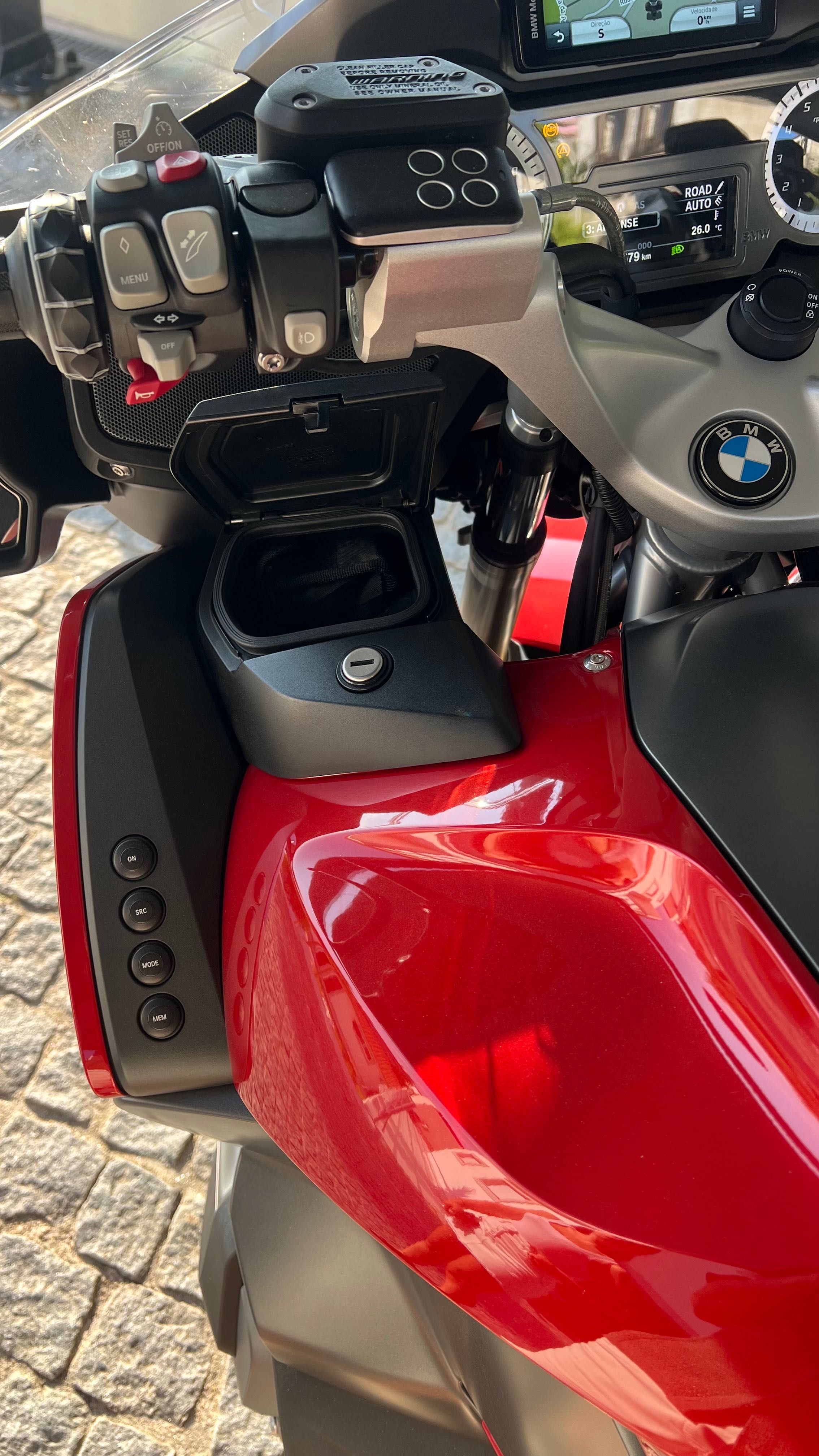 BMW R 1250 RT — Potência Touring com Luxo e Tecnologia!