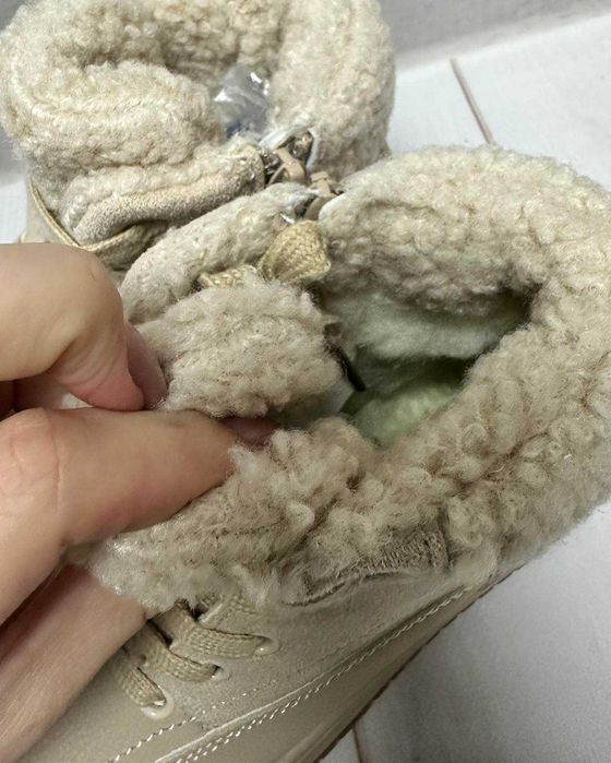 Дитячі підліткові зимові черевии на овчині Jong Golf бежеві 30-37