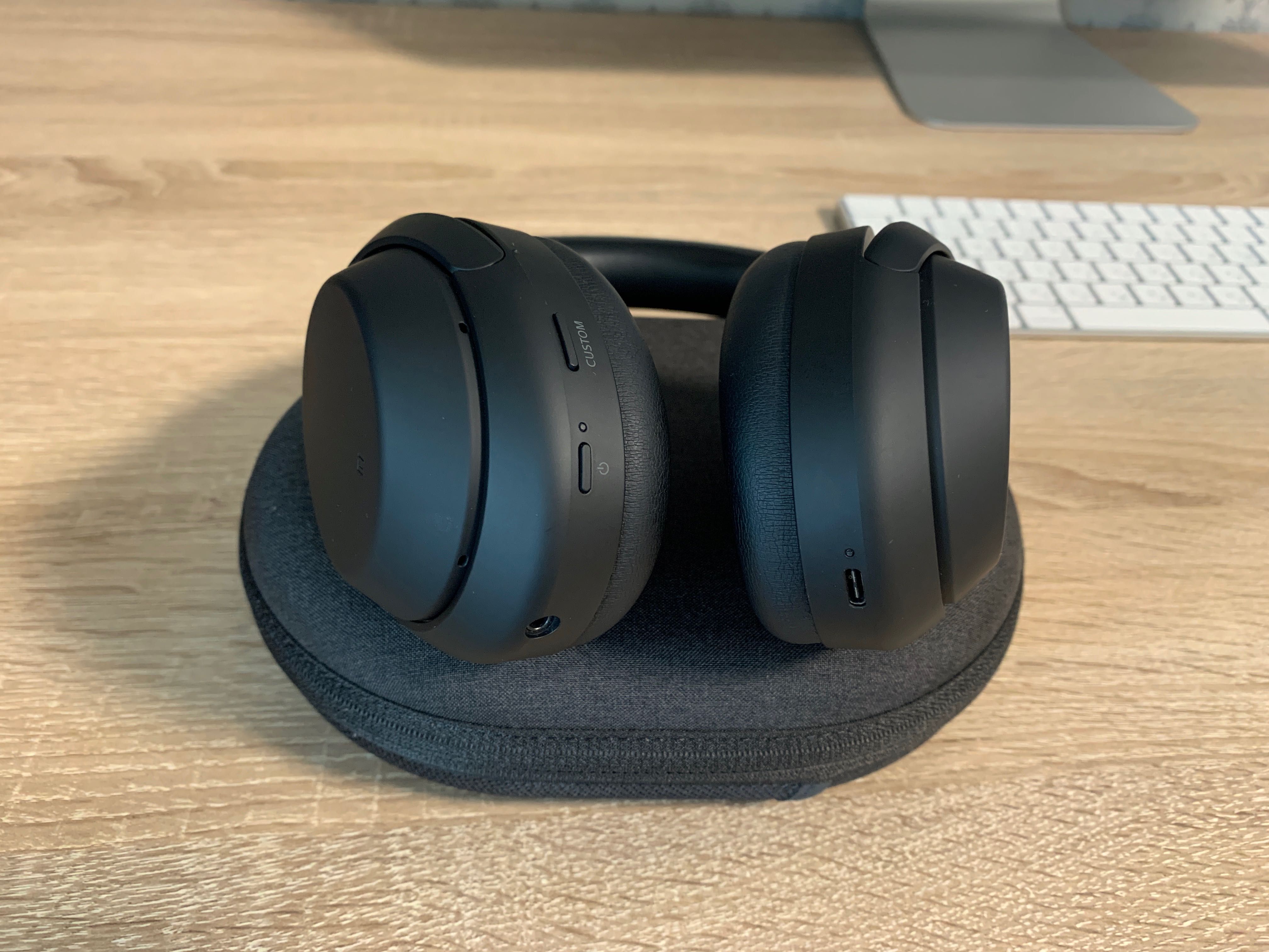 Sony WH-1000XM4 Black в отличном состоянии