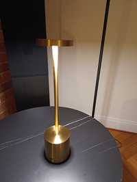 Lampka stołowa bezprzewodowa designerska