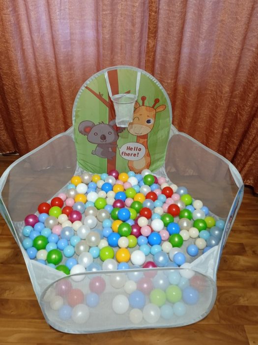 Манеж/сухий басейн з кульками