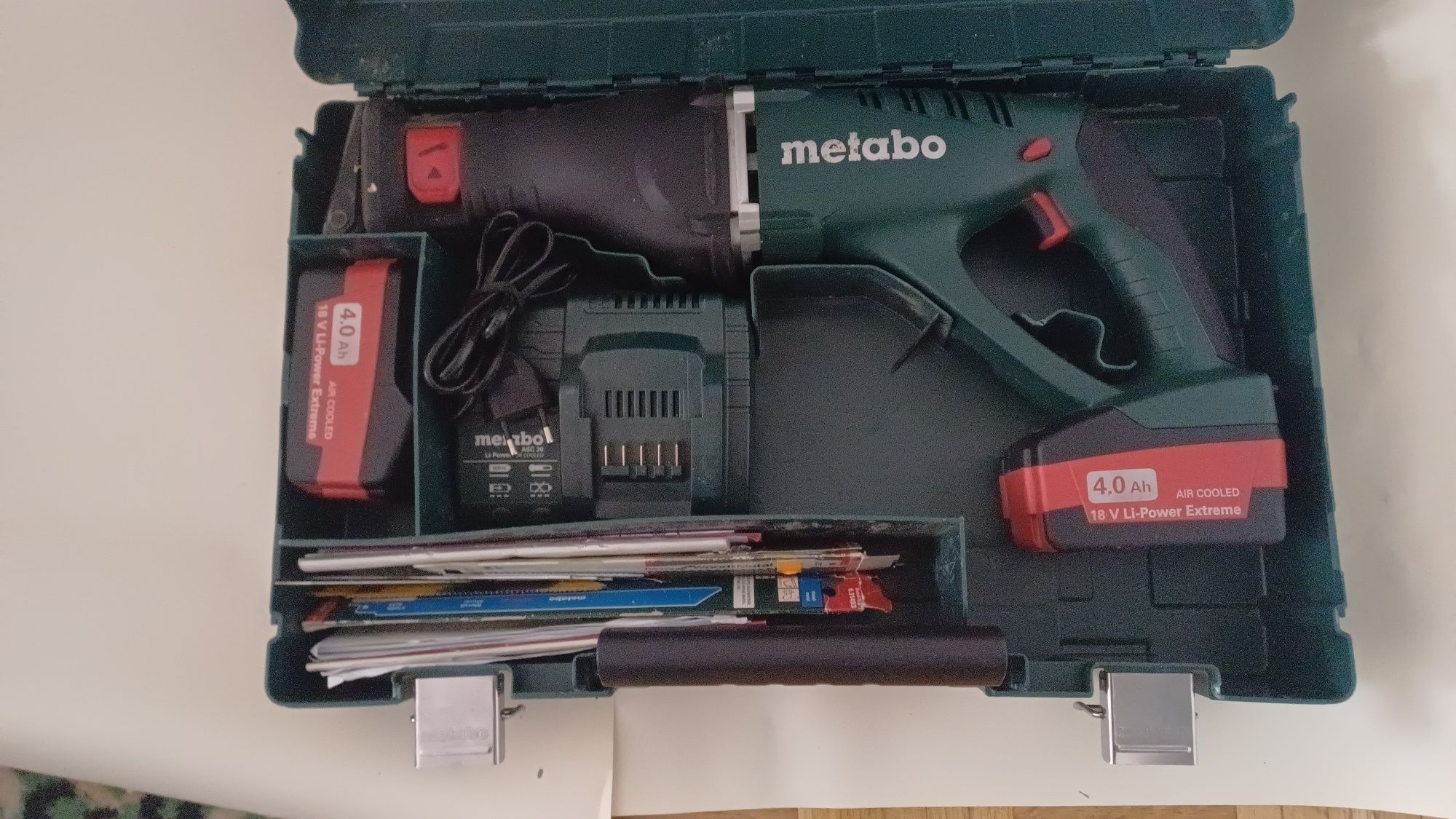 METABO  piła szablasta akumulatora