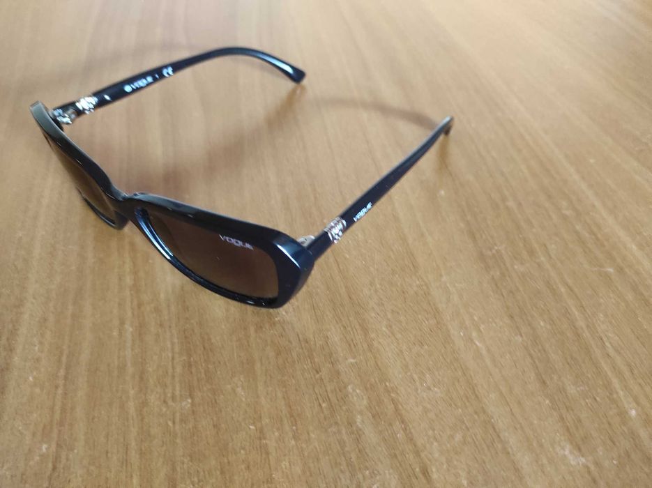 Óculos de sol originais Vogue