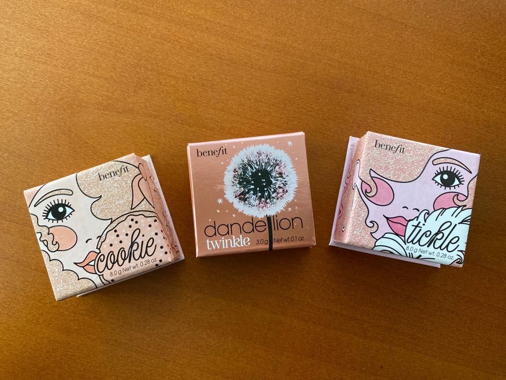 Benefit rozświetlacz prasowany Tickle, Dandelion Twinkle
