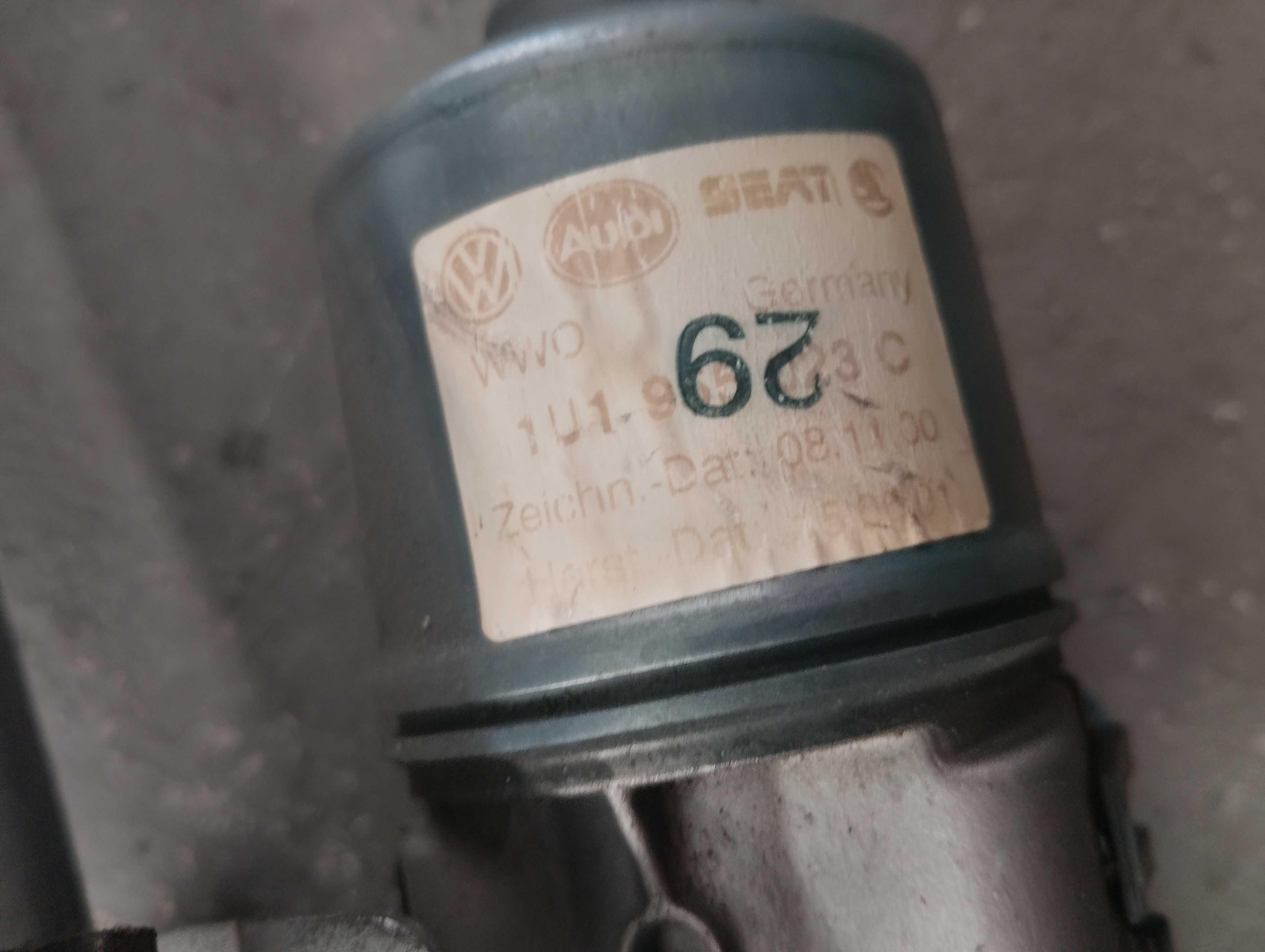 Motor e suporte de escovas para-brisas Audi a3 8l fase 2 pd 130