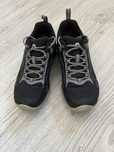 Ténis Merrell pretos