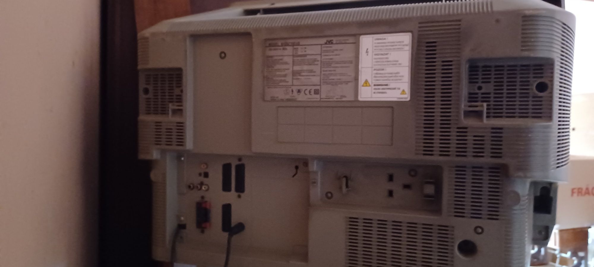Televisão JVC ANALÓGICO com defeito