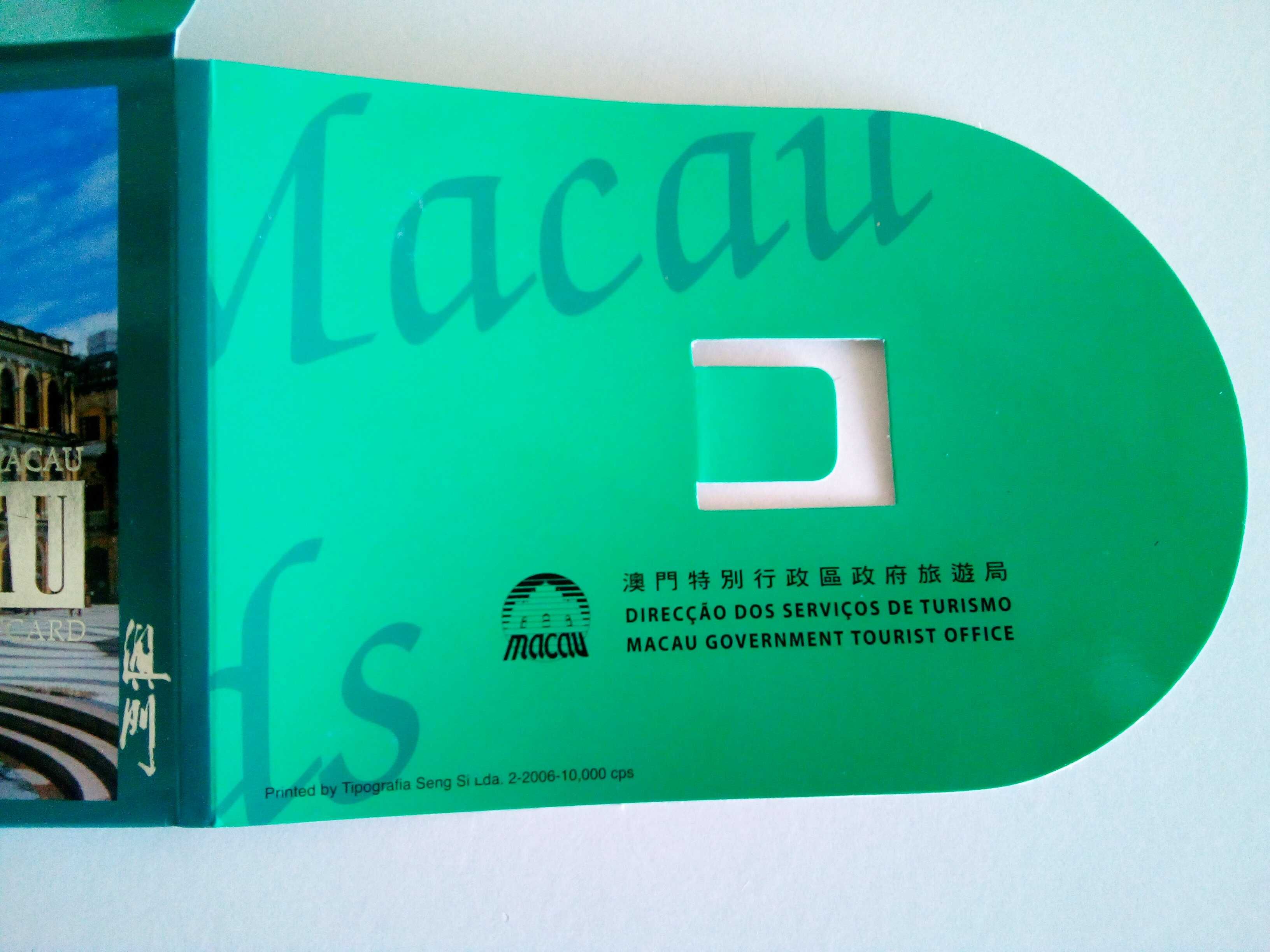 2 carteiras com Postais de Macau