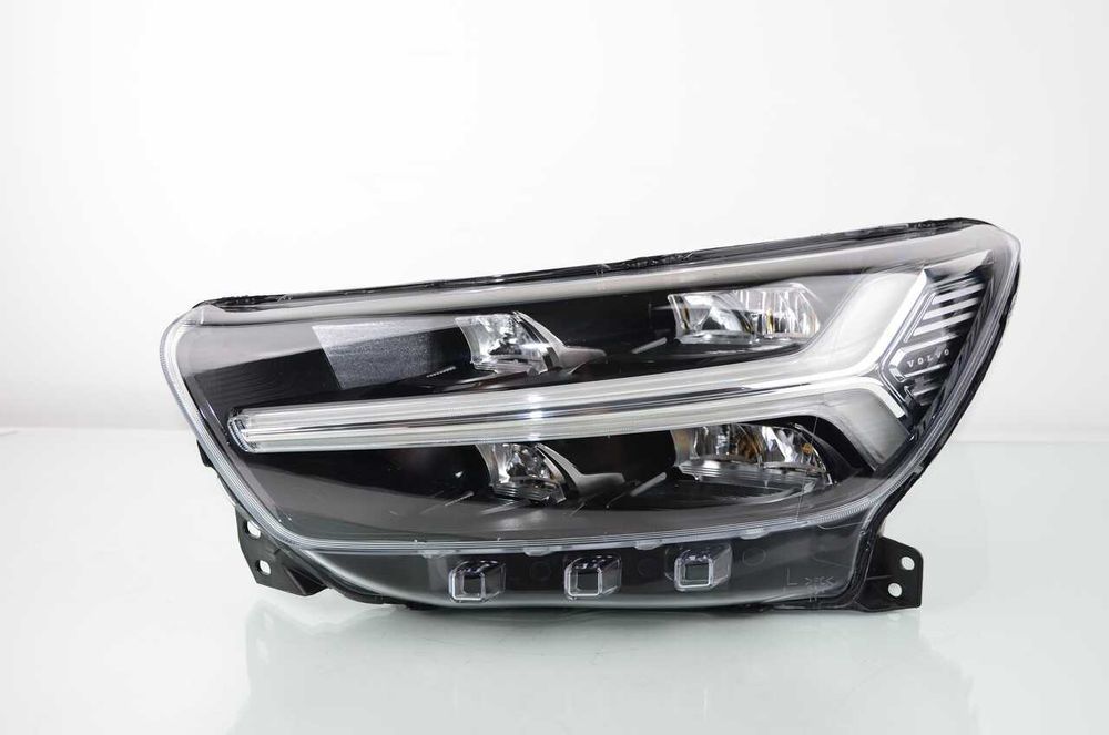 VOLVO XC40 MID LED lewa lampa przednia