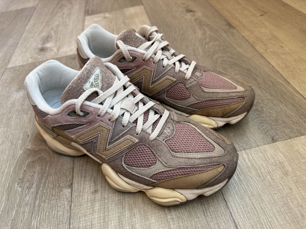 Кросівки New Balance U9060
