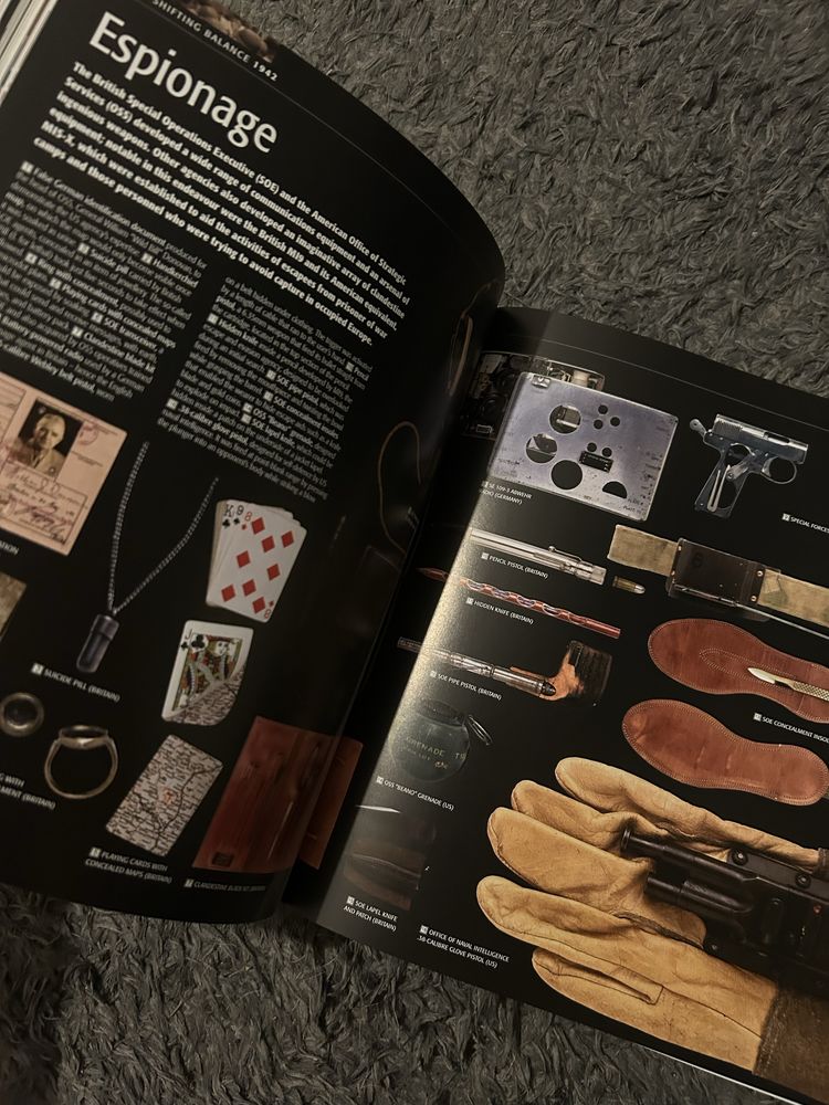 World War II The Definitive Visual Guide książka po angielsku