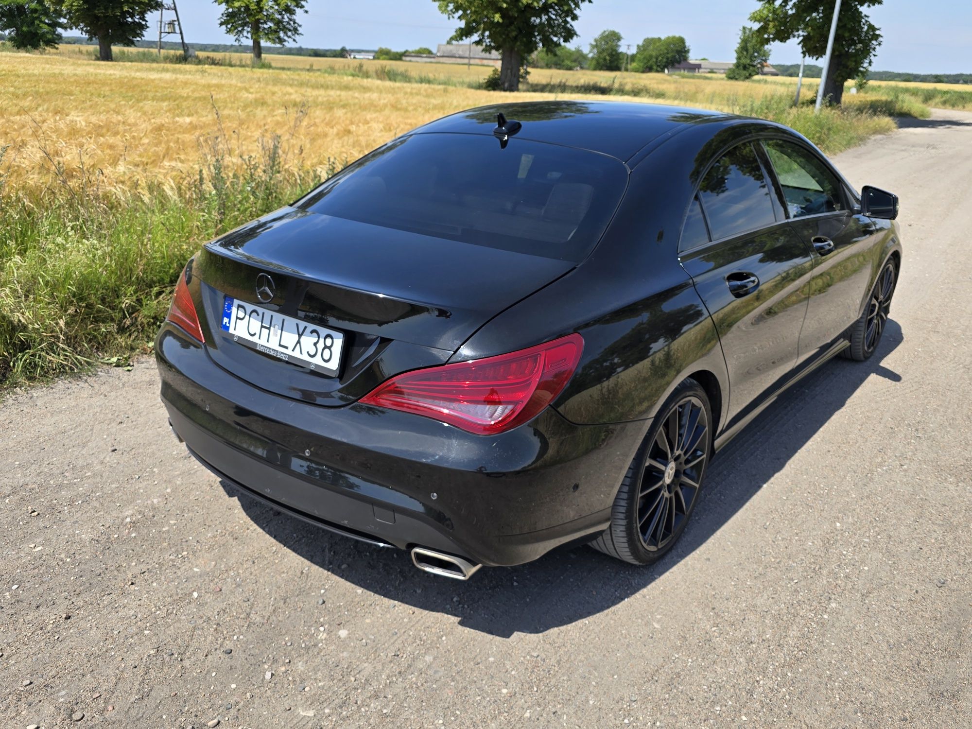 Mercedes CLA 180 polski salon