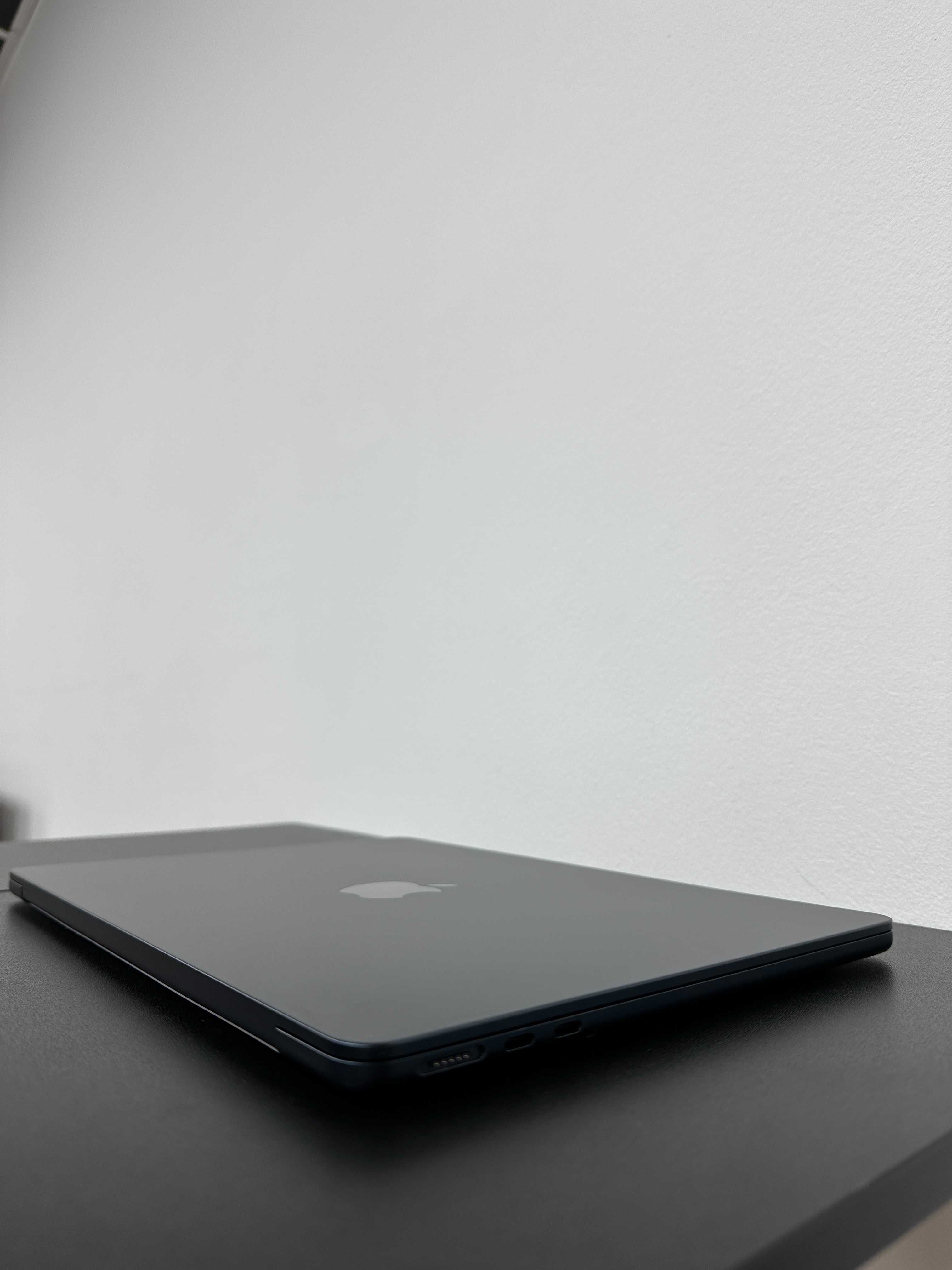 Macbook Air 2022 (2024 рік випуску) (M2/8gb/256ssd) Гарантія/ 36568SV