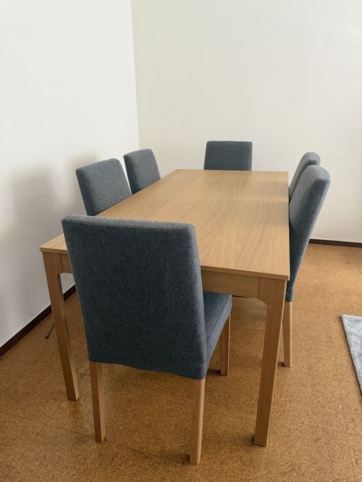 Conjunto Mesa + 6 Cadeiras