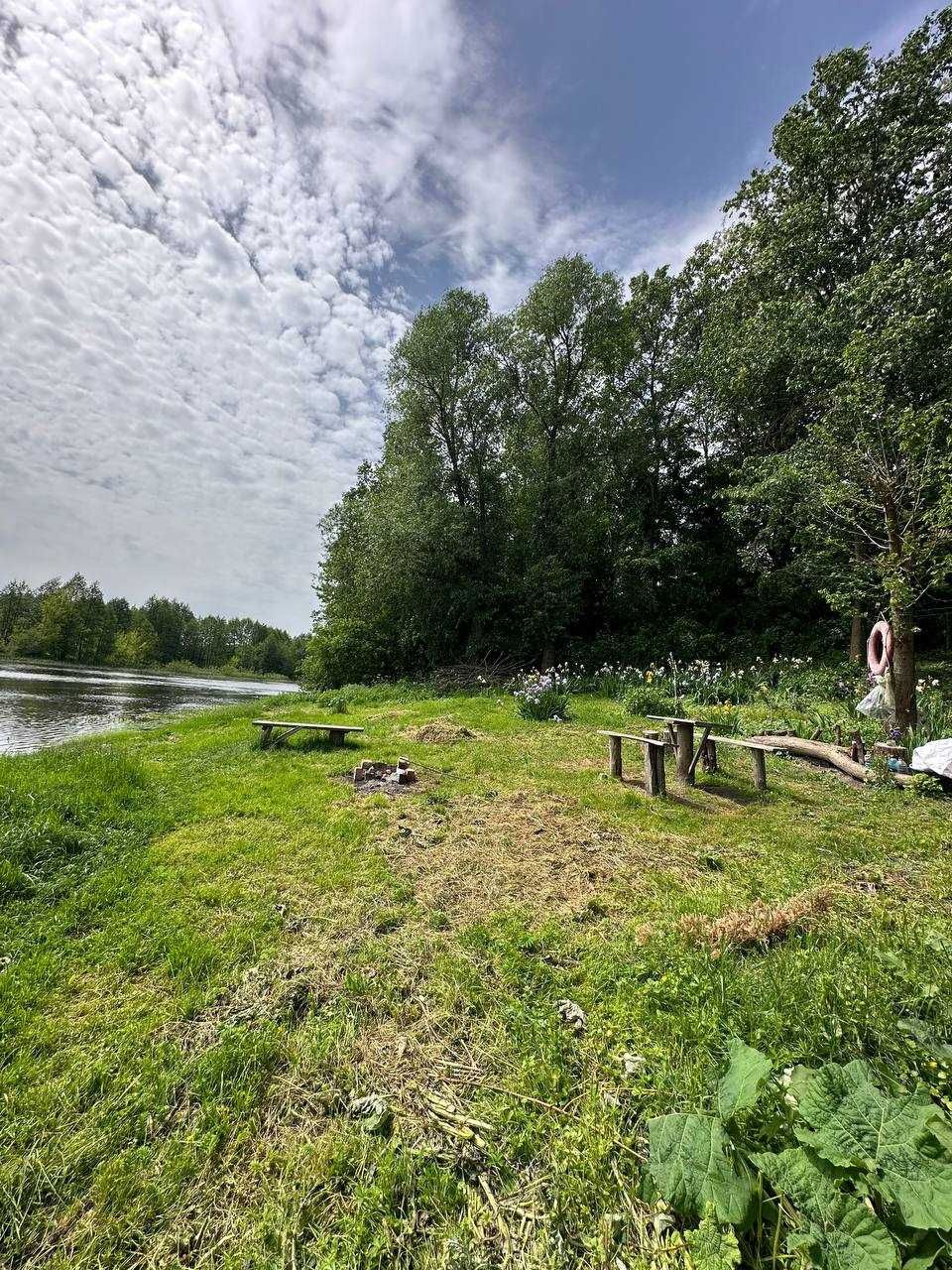 Продаж 2-поверхового будинку на березі річки Снов, с. Макишин