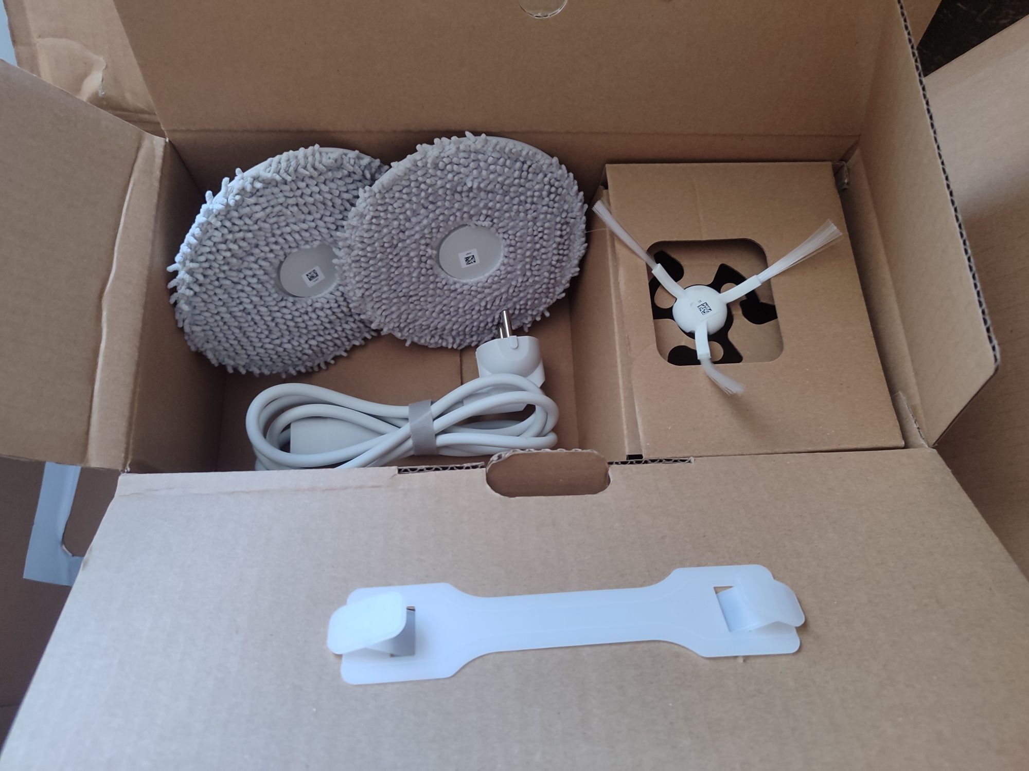 Робот-пилосос Xiaomi robot vacuum X10+ ефективний та сучасний