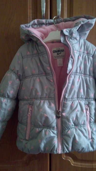 Продам курточки детские