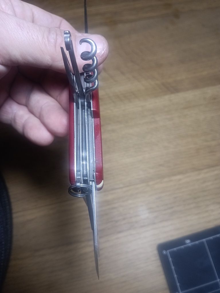 Victorinox climber