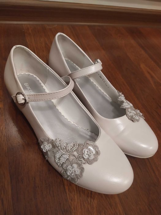 Buty komunijne R. 36