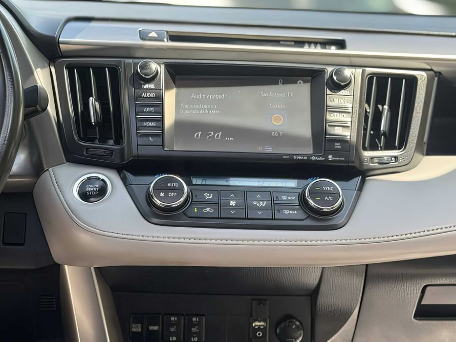 Toyota RAV4      2018