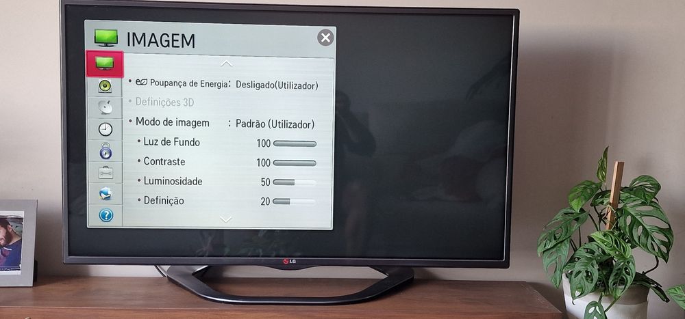 Tv LG Negociável (com opção 3D) 37.8 polegadas