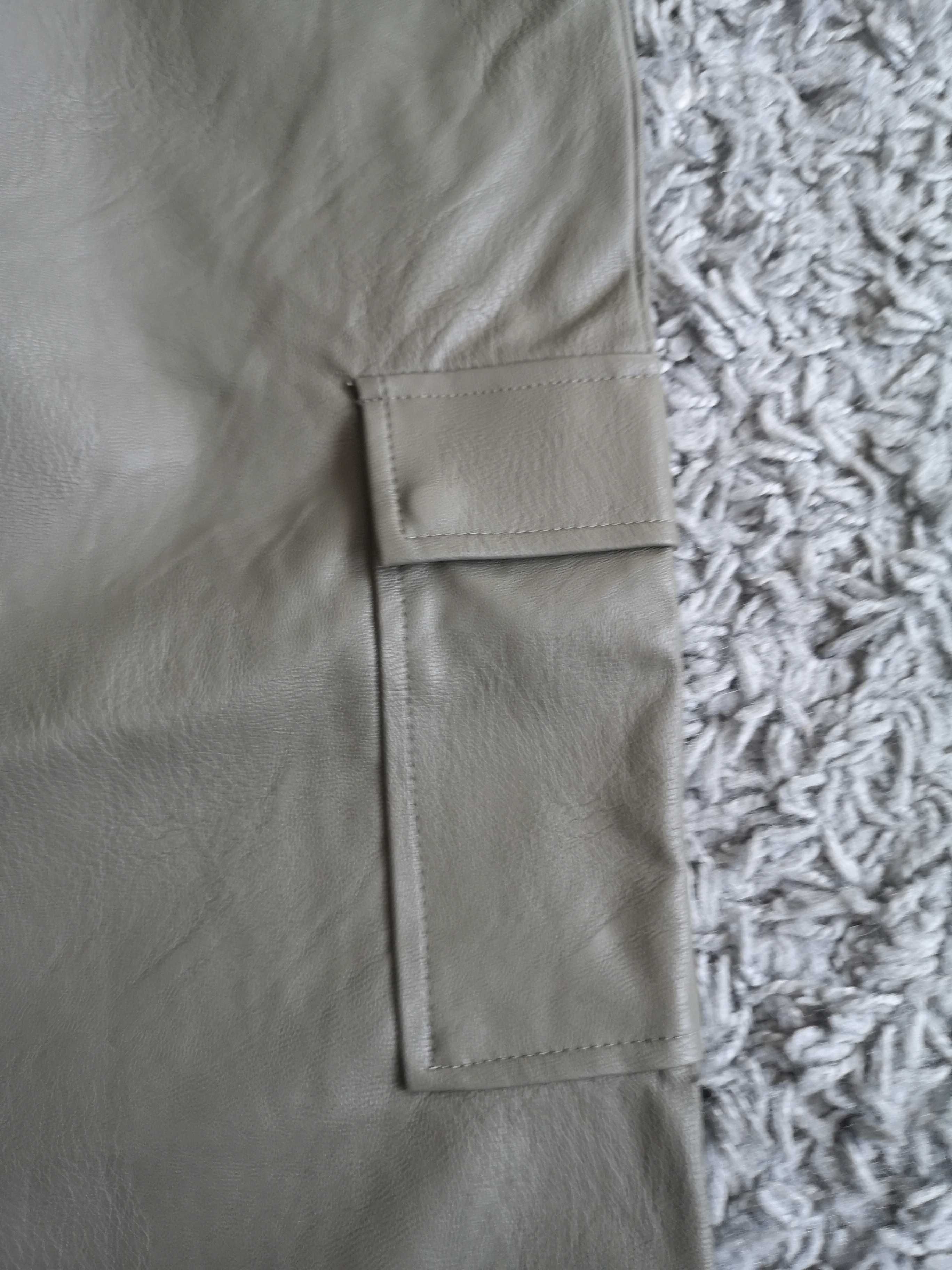 Nowe Oliwkowe spodnie sinsay r. 36