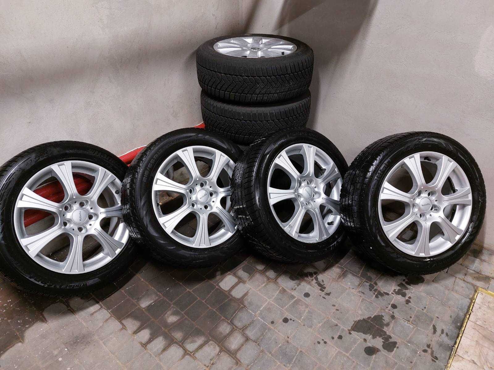 Продам комплект дисків з резиною на  Тойота Авенсіс