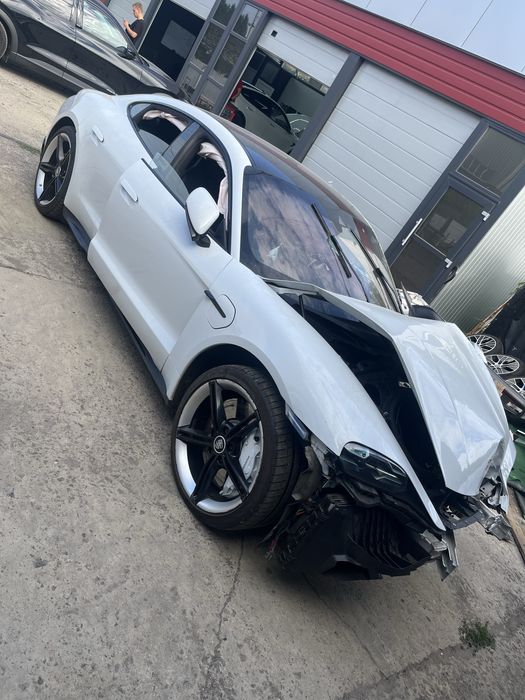 Розборка шрот Porshe Taycan запчастини