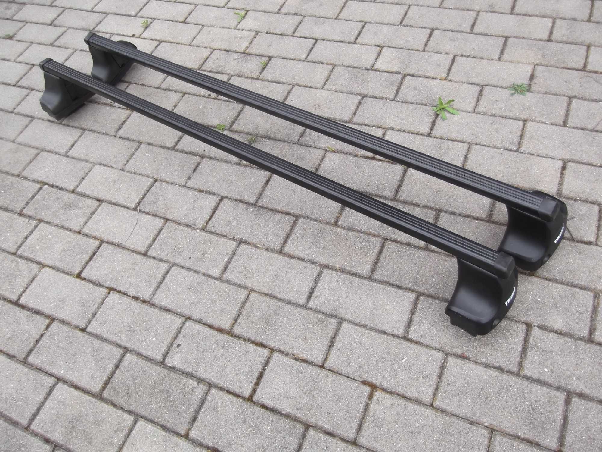 Bagażnik dachowy Thule vw Passat B6, B7 sedan