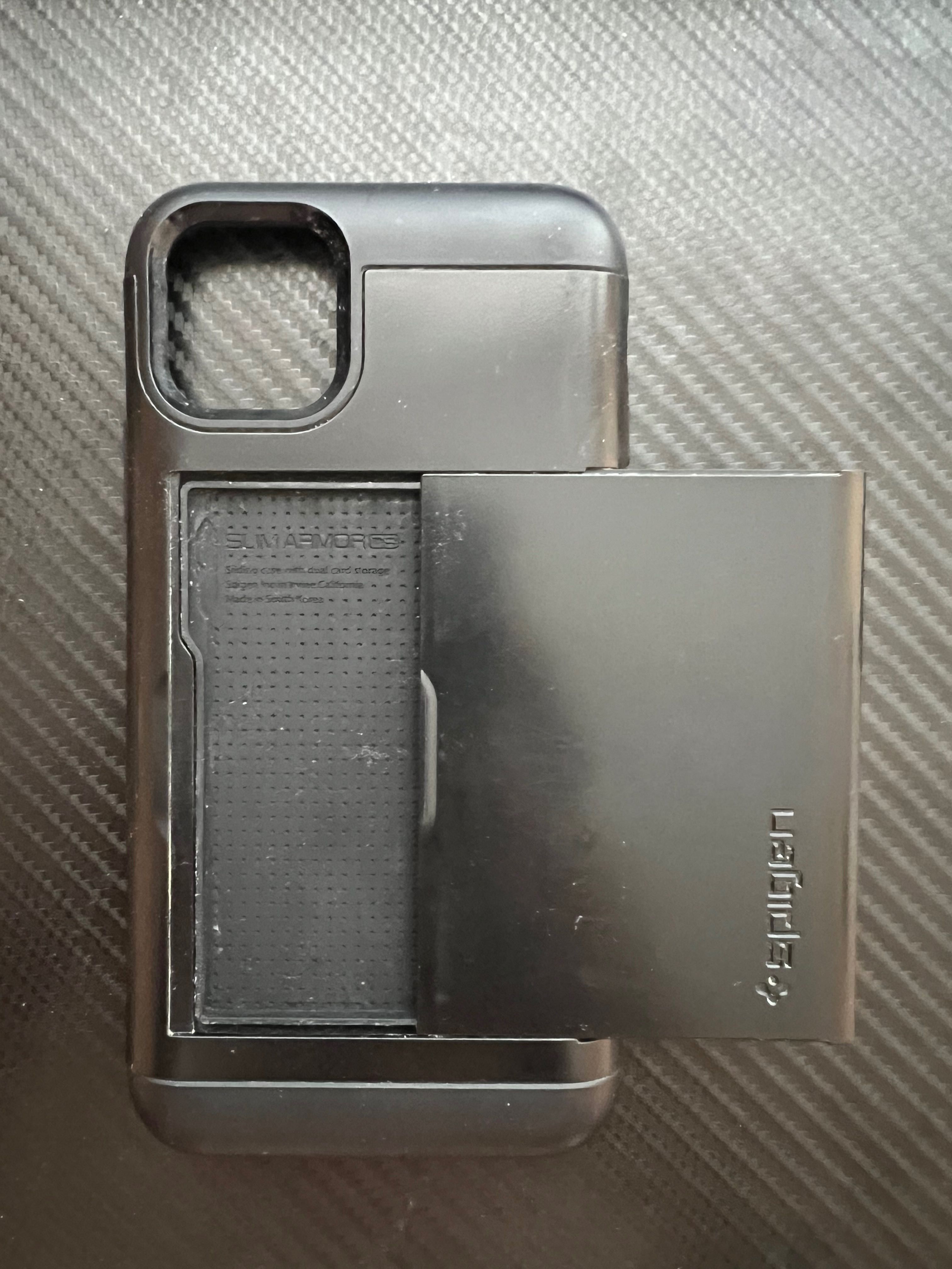 Чехол на iPhone 11 Pro Max Spine Slim Armour CS