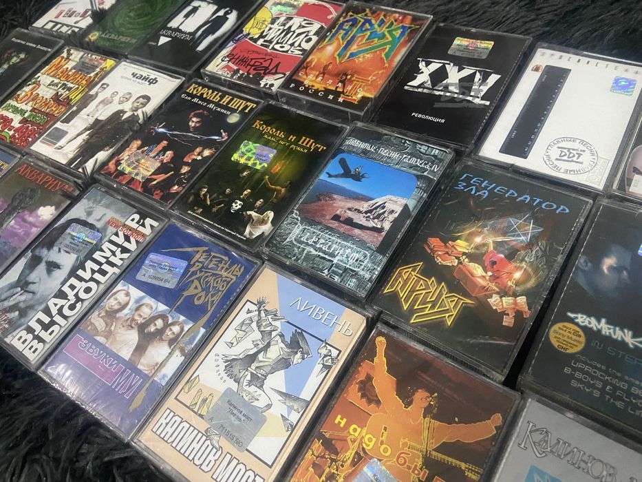 Ліцензійні і фірмові аудіо касети