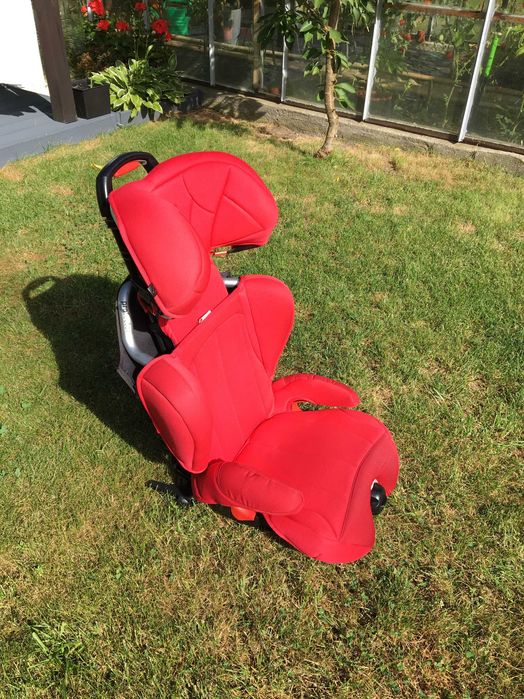 Fotelik samochodowy od 18 kg