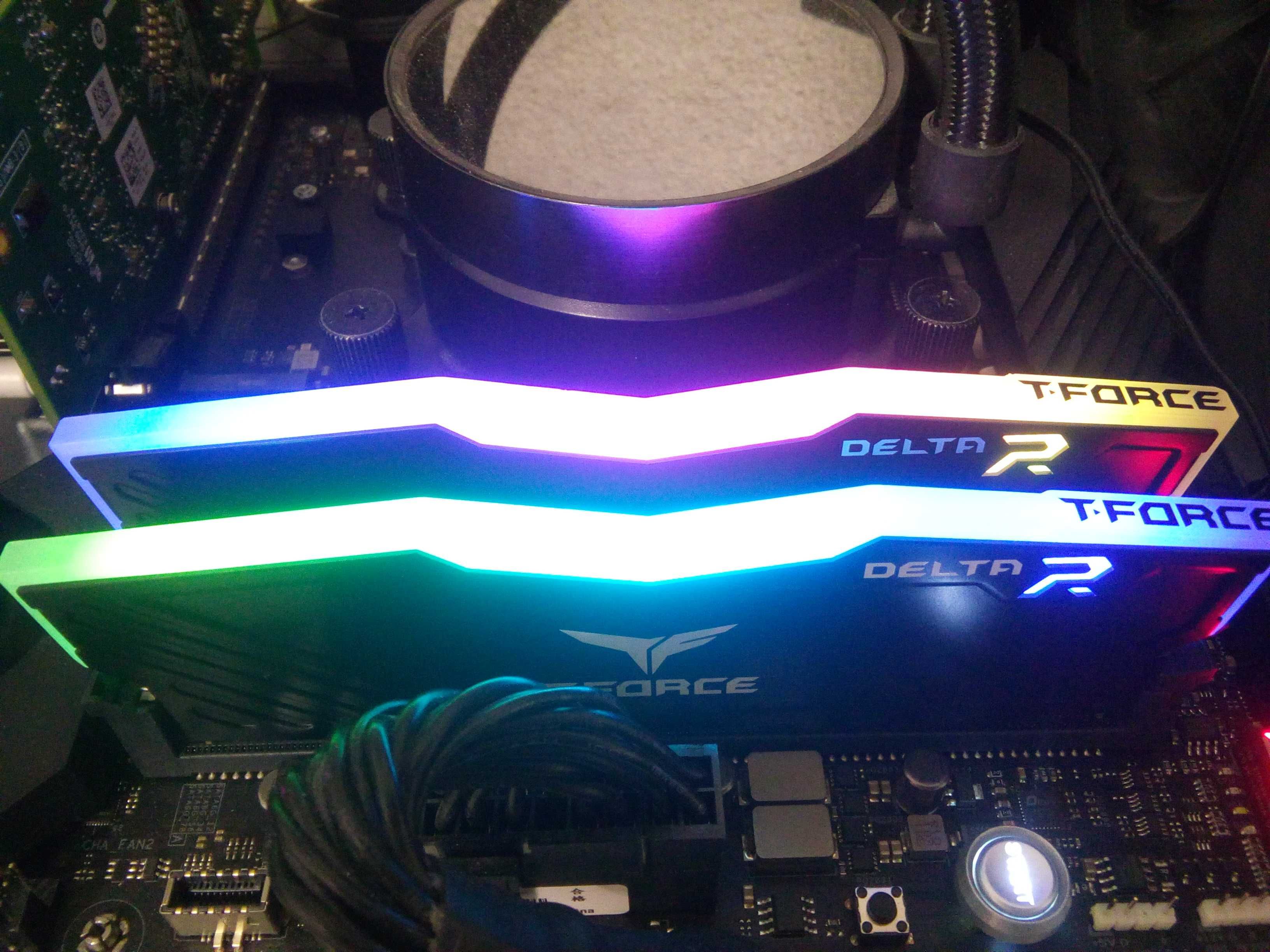 Оперативная память DDR4 TEAMGROUP T-Force DELTA RGB 64Gb 2x32Gb