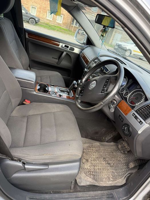 Volkswagen Touareg 2007рік 3л дизель АКПП повний привід 4х4