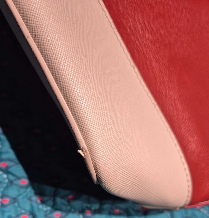 Torebka Guess na ramię i do ręki