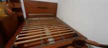 Cama de casal 195x150 madeira maciça