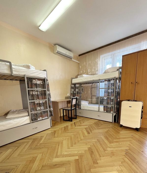 Новий хостел метро Печерська/Hostel У центрі Києва